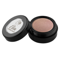 viaGlamour image of a extreme-eyeshadow