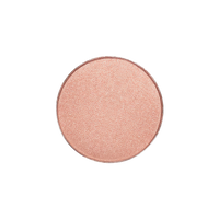 viaGlamour image of a extreme-eyeshadow